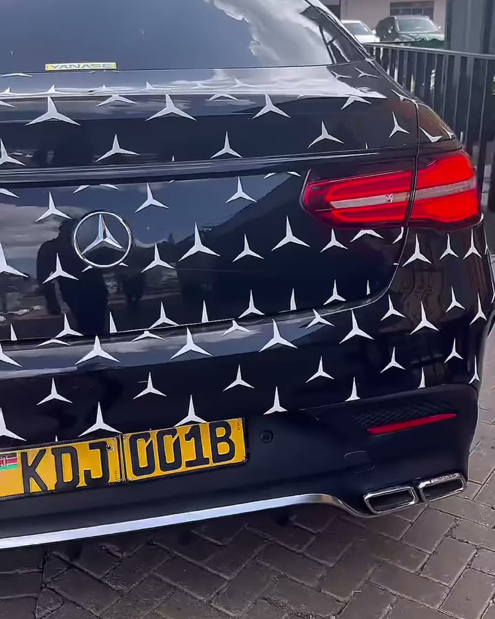 Mercedes GLE before — Previous wrap